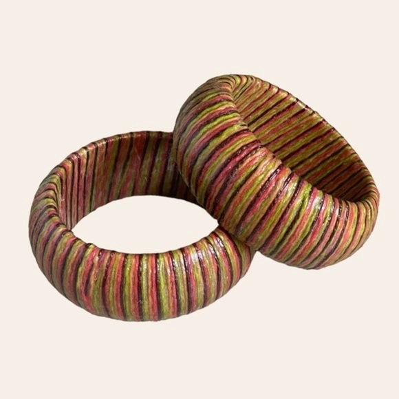 ๐บ Boutique Boho Colorful Embroidery Thread Wrapped Bangles Set - Picture 1 of 5